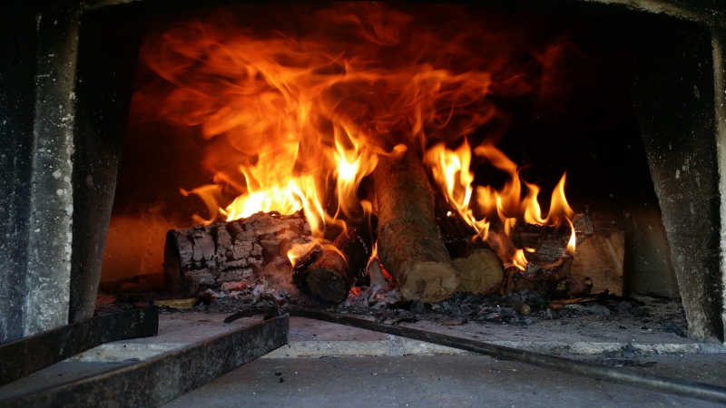 pizzeria-COLOMARS-min_wood-fired-oven-1960099